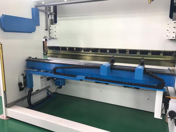 Kina Yawei AHYW Magħmula XRZ1Z2 CNC 4axis brejk tal-istampa tal-brejkijiet tal-liwi li jdawwar il-gauges
