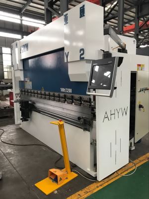 Yawei AHYW 4 Pressjoni ibbrejkjar ibrida CNC Axis 3M