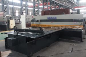 AHYW 4M Metal Guillotine B'Tabella ta 'Taħlit Awto