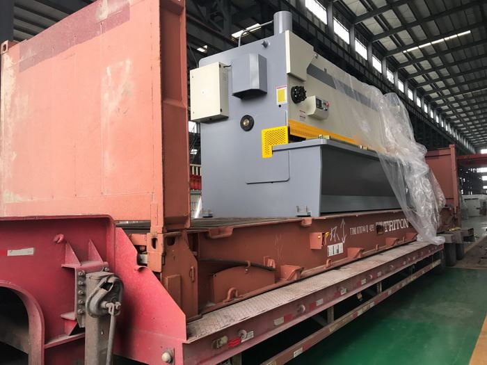 AHYW Yawei 12mm 6m metal sheet guillotine shear china  factory delivery