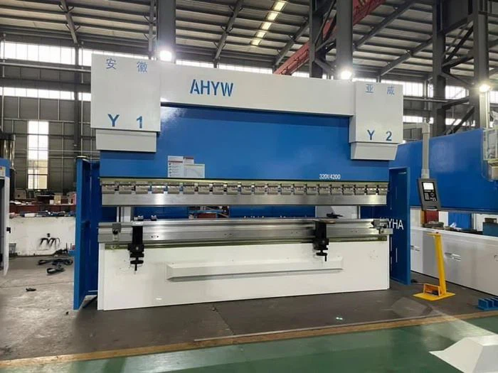 AHYW YAWEI 320T4M CNC HYDRAULIC BENDING MACHINE AUTO CROWNING TABLE DA53T